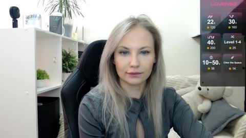 Naomi online show from 10-27-25, 05:00