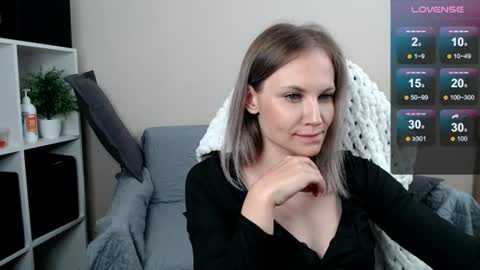Naomi online show from 06-11-26, 04:54