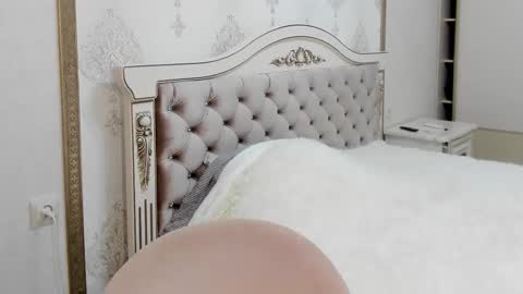 Vanessa online show from 02-14-26, 05:26