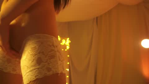 Snapshot of sunny_maria chatting on 12-24-24, 01:59 Maria online show from 12-24-24, 01:59