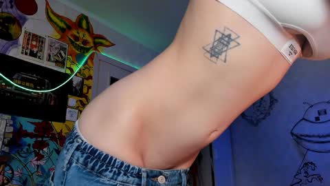 Sunny online show from 01-07-25, 03:23