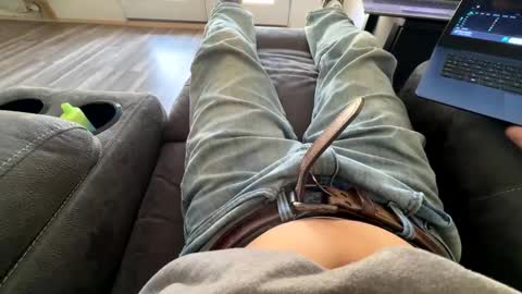 sunny valentine online show from 01-29-25, 04:41