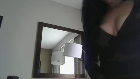 Sunny online show from 09-18-25, 04:20