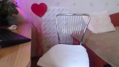 Alina   Streams Mon to Fri online show from 02-17-25, 01:32