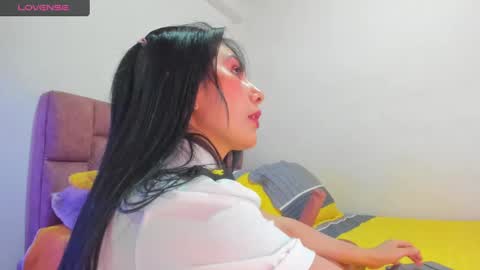 Snapshot of sunnyleonz chatting on 02-01-25, 12:18 Sunny Leon Z online show from 02-01-25, 12:18