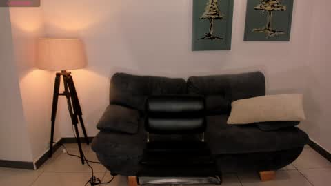 Sunny Rivers online show from 01-13-25, 04:51