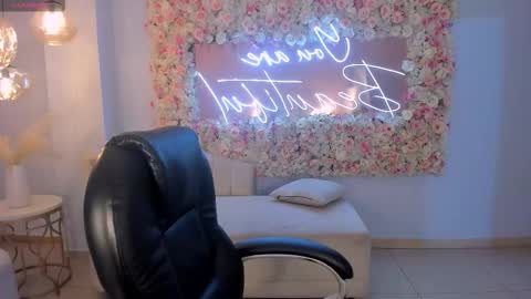 Sunny Rivers online show from 12-18-25, 11:27