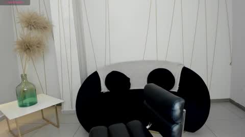 Snapshot of sunnyrivers_ chatting on 02-03-26, 06:02 Sunny Rivers online show from 02-03-26, 06:02