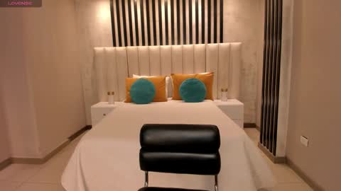 Snapshot of sunnyrivers_ chatting on 02-17-26, 06:14 Sunny Rivers online show from 02-17-26, 06:14