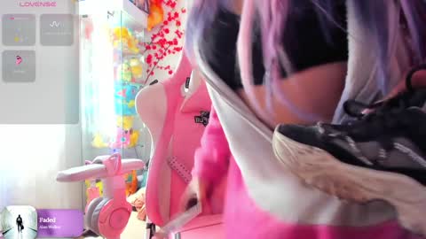     RAVENCLAU GIRL  online show from 01-22-25, 08:28