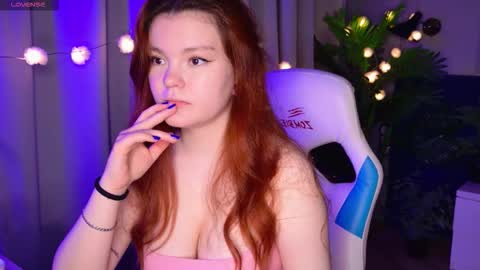 Snapshot of sunrise_enny chatting on 09-21-25, 06:31 sunrise_enny online show from 09-21-25, 06:31