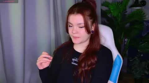 Snapshot of sunrise_enny chatting on 10-17-25, 07:16 sunrise_enny online show from 10-17-25, 07:16