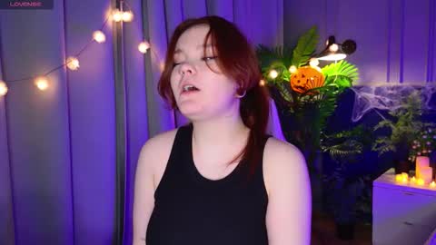 Snapshot of sunrise_enny chatting on 10-26-25, 06:58 sunrise_enny online show from 10-26-25, 06:58