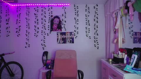 Sunset online show from 09-25-25, 05:00