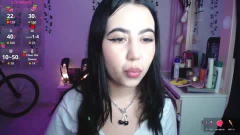 Snapshot of sunset_pienk chatting on 02-05-26, 02:27 Sunset online show from 02-05-26, 02:27