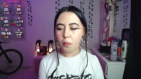 Snapshot of sunset_pienk chatting on 02-06-26, 03:55 Sunset online show from 02-06-26, 03:55