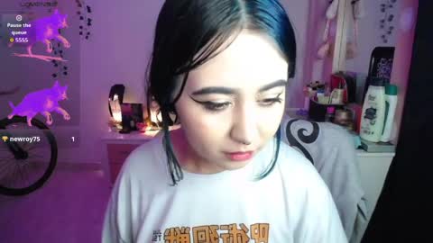 Snapshot of sunset_pienk chatting on 04-11-26, 07:45 Sunset online show from 04-11-26, 07:45