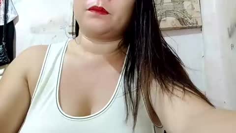 Snapshot of sunshine_38 chatting on 02-25-25, 12:25 sunshine_38 online show from 02-25-25, 12:25