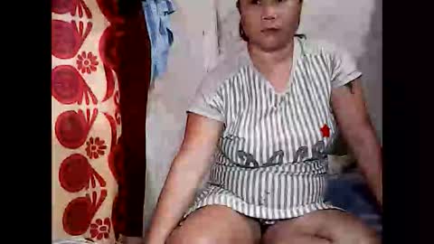 Snapshot of sunshine_38 chatting on 03-08-26, 02:04 sunshine_38 online show from 03-08-26, 02:04