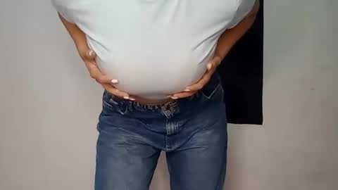 Annie online show from 12-15-24, 02:41