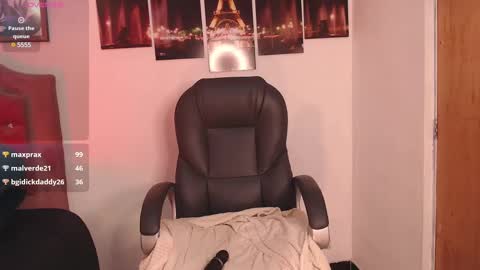 Snapshot of sunshine_gh1 chatting on 02-23-25, 05:39 Sunshine online show from 02-23-25, 05:39