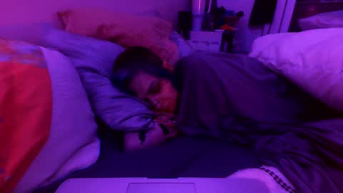 UNH1N3 online show from 09-10-25, 02:22