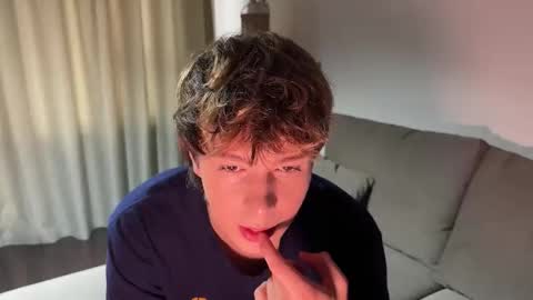 Snapshot of sunshinealex chatting on 09-22-25, 09:00 sunshinealex online show from 09-22-25, 09:00