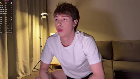 Snapshot of sunshinealex chatting on 10-01-25, 02:39 sunshinealex online show from 10-01-25, 02:39