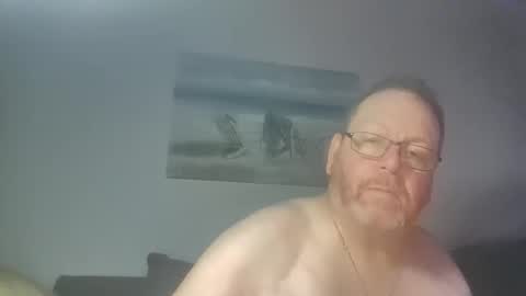 Snapshot of sunspotbaby chatting on 03-29-26, 12:43 Sunspotbaby online show from 03-29-26, 12:43