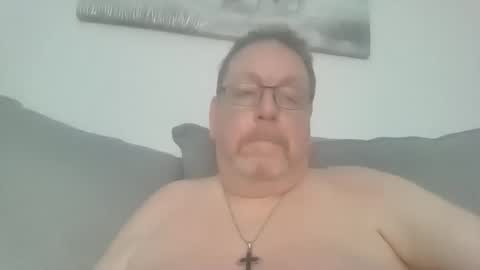 Snapshot of sunspotbaby chatting on 04-18-26, 07:58 Sunspotbaby online show from 04-18-26, 07:58