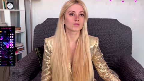 Snapshot of super_peach_stream chatting on 01-02-25, 10:58 ANNApvt open full info in bio online show from 01-02-25, 10:58