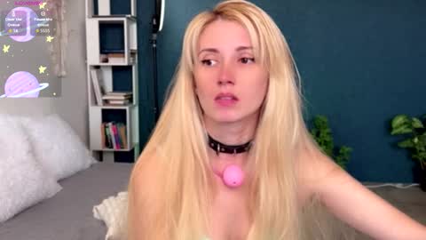 Snapshot of super_peach_stream chatting on 09-11-25, 09:42 ANNApvt open full info in bio online show from 09-11-25, 09:42