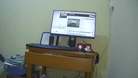 Snapshot of superboy977 chatting on 11-15-25, 04:54 superboy977 online show from 11-15-25, 04:54