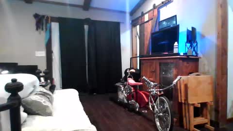 Guero Cash online show from 12-10-24, 08:40