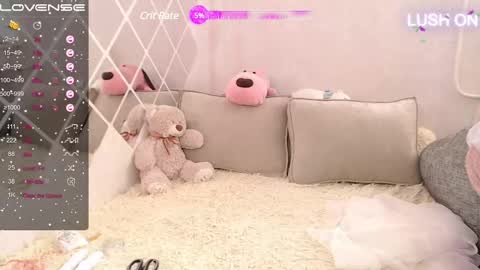 Snapshot of superhotgirlhere chatting on 03-10-25, 05:54 Sweet Anna online show from 03-10-25, 05:54