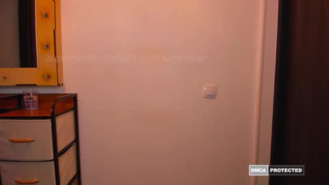 Natalie online show from 09-17-25, 09:44