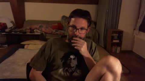 Snapshot of supersquirrel81 chatting on 09-08-25, 08:08 supersquirrel81 online show from 09-08-25, 08:08