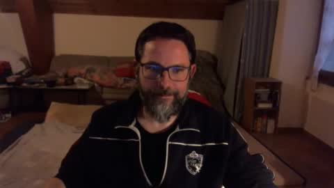 Snapshot of supersquirrel81 chatting on 10-17-25, 04:53 supersquirrel81 online show from 10-17-25, 04:53