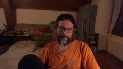 Snapshot of supersquirrel81 chatting on 10-21-25, 06:41 supersquirrel81 online show from 10-21-25, 06:41