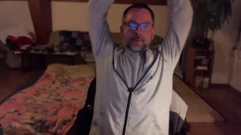 supersquirrel81 online show from 03-22-26, 03:54