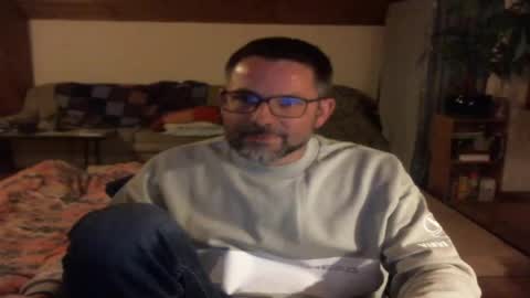 supersquirrel81 online show from 04-28-26, 07:30