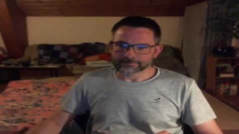Snapshot of supersquirrel81 chatting on 05-01-26, 10:47 supersquirrel81 online show from 05-01-26, 10:47