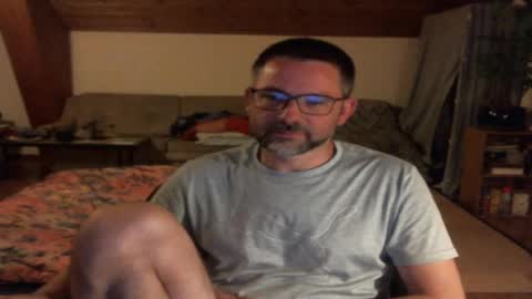 Snapshot of supersquirrel81 chatting on 05-23-26, 01:22 supersquirrel81 online show from 05-23-26, 01:22