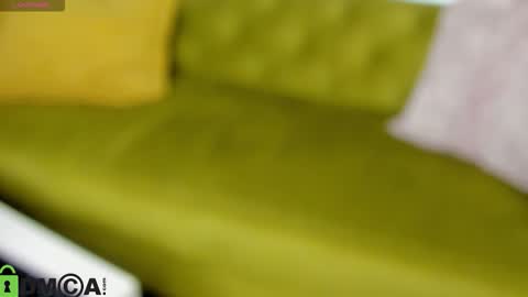 Snapshot of susan__clark chatting on 11-01-25, 01:07 Annie online show from 11-01-25, 01:07