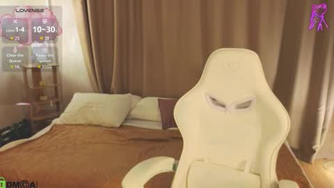 Annie online show from 02-24-26, 01:47