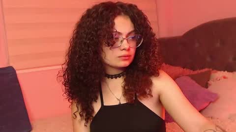 Snapshot of susan_bluee chatting on 12-11-24, 12:55 Susan online show from 12-11-24, 12:55