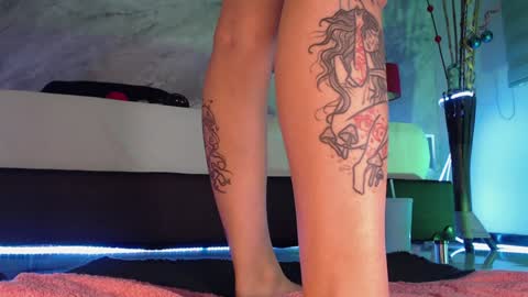    online show from 12-18-24, 10:46