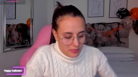 Susan online show from 10-24-25, 10:39