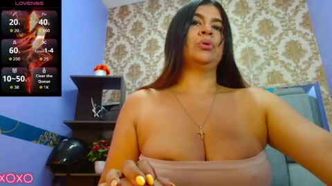 Snapshot of susana_hicks chatting on 06-01-26, 12:51 S U S A N A online show from 06-01-26, 12:51