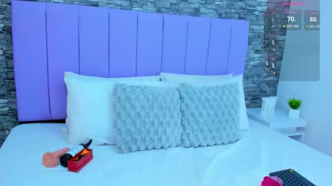 susana_ross8 online show from 11-06-25, 11:44